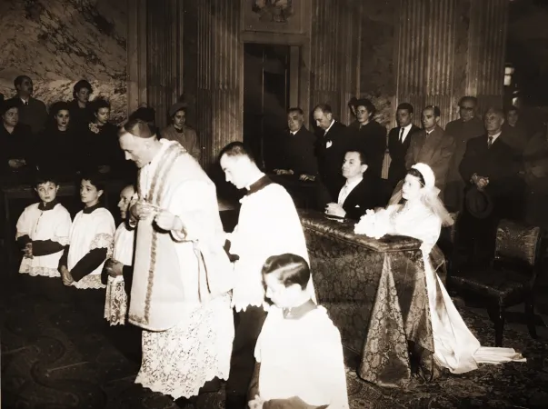 Il matrimonio dei miei genitori nella Parrocchia pontificia di Sant'Anna in Vaticano  |  | Famiglia Imolesi