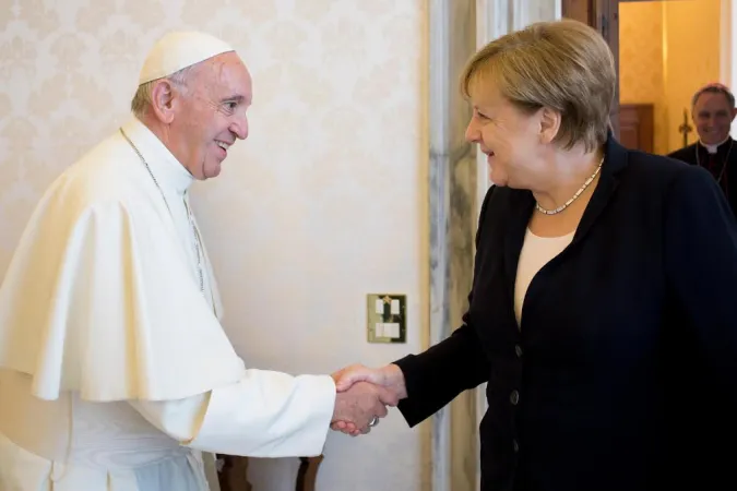 Il Papa e Angela Merkel |  | L'Osservatore Romano - ACI Group