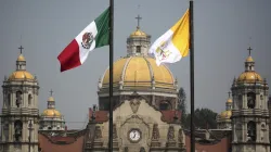 le bandiere di Messico e Santa Sede / desdelafe