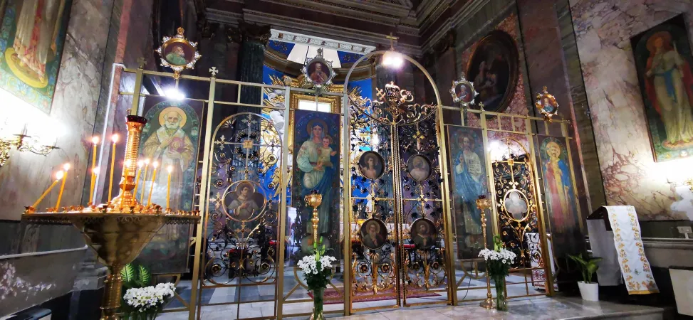 L'interno dei Santi Sergio e Bacco a Monti  |  | EWTN