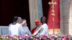 Papa Francesco durante la Benedizione Urbi et Orbi, Loggia delle Benedizioni, 17 aprile 2022 / Daniel Ibanez / ACI Group