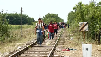 Migranti in Ungheria: i numeri e la risposta della Chiesa