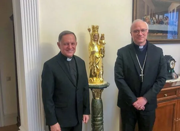 Baturi, Mokrzycki | L'arcivescovo Baturi e l'arcivescovo di Leopoli Mieczysław Mokrzycki a Leopoli nel giugno 2022 | Arcidiocesi di Cagliari