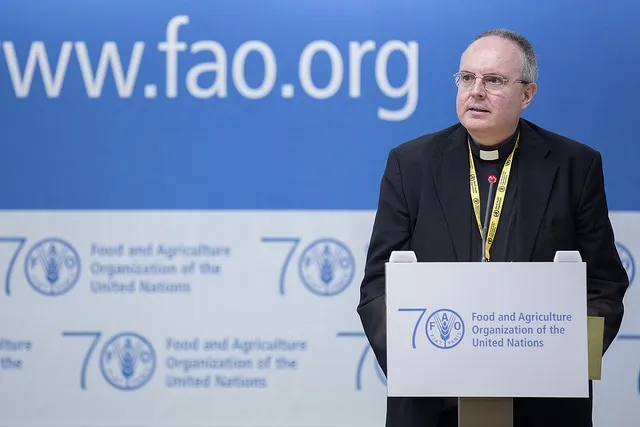 Monsignor Chico Arellano | Monsignor Chico Arellano, osservatore Permanente presso la FAO | FAO.org