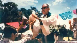 Oscar Romero, ora beato / Arcivescovado di San Salvador