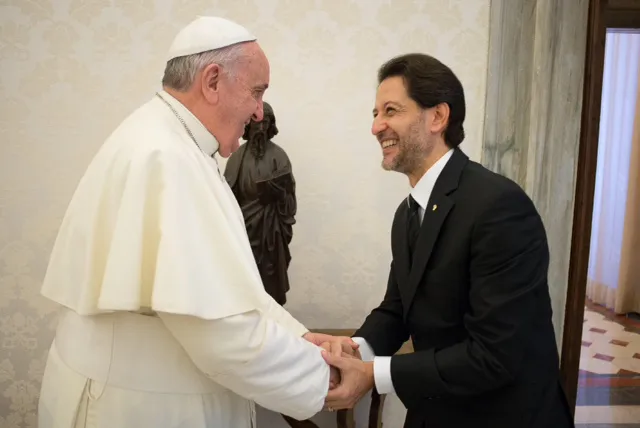 Papa Francesco e Salvaore Martinez nel 2014 |  | RnS