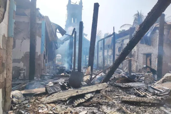 La chiesa dell'Assunzione di Chan Thar distrutta / Asia News 