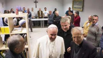 Papa Francesco festeggia l’onomastico inviando 3000 gelati ai senzatetto