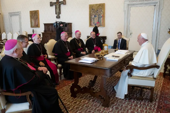 Papa Francesco incontra il direttivo della COMECE, Palazzo Apostolico Vaticano, 6 giugno 2019 | Vatican Media / ACI Group
