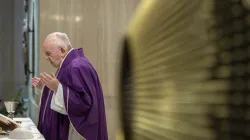 Papa Francesco celebra la Messa a Santa Marta / Vatican Media / ACI Group
