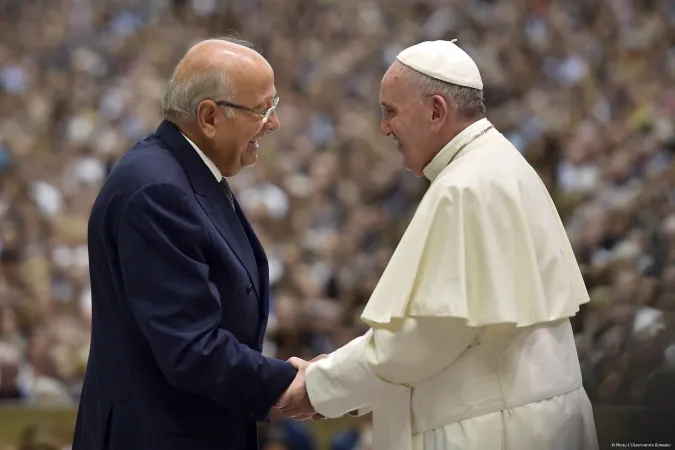 Il Papa e il presidente di BCC Liberati |  | Osservatore Romano