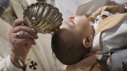 Il rito del Battesimo / L'Osservatore Romano / ACI Group