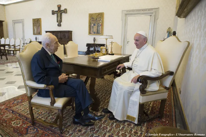 Papa Francesco e Shimon Peres |  | L'Osservatore Romano