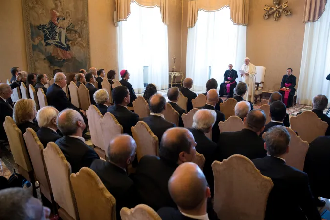 Il Papa riceve i parteciopanti al Simposio promosso dall’Organizzazione degli Stati Americani e dall’Istituto del Dialogo Interreligioso di Buenos Air |  | Osservatore Romano