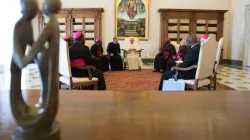 L'incontro di Papa Francesco con i presuli della Repubblica Democratica del Congo in visita ad limina, 4 maggio 2015 / L'Osservatore Romano / ACI Group