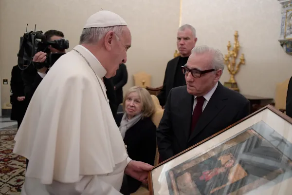 Papa Francesco incontra Martin Scorsese alla vigilia dell'anteprima del film "Silenzio", 30 novembre 2016 / L'Osservatore Romano / ACI Group