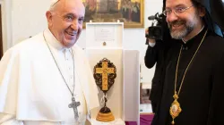 Papa Francesco e il metropolita Job di Telmessos durante l'incontro in Vaticano del 28 giugno 2019 / Vatican Media / ACI Group