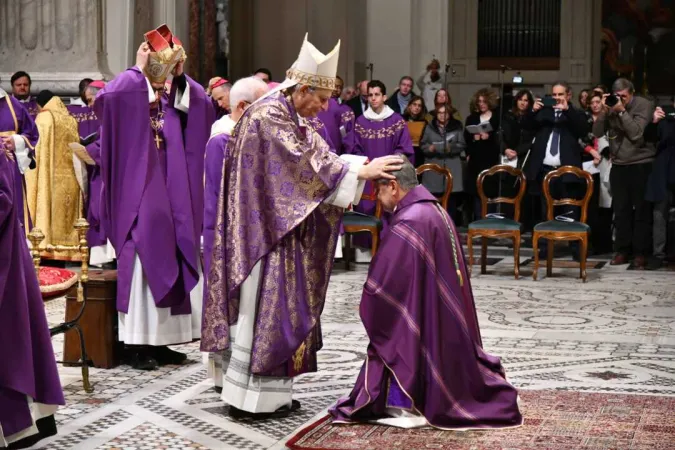 Il Cardinale Zuppi consacra l'Arcivescovo Ferretti - Credit Comunità di Sant'Egidio |  | Il Cardinale Zuppi consacra l'Arcivescovo Ferretti - Credit Comunità di Sant'Egidio