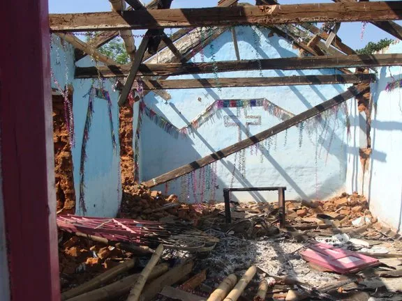 Persecuzioni anticristiane in Orissa, 2008 | Un edificio cristiano distrutto dalle violenze anti-cristiane in Orissa nel 2008 | Wikimedia Commons