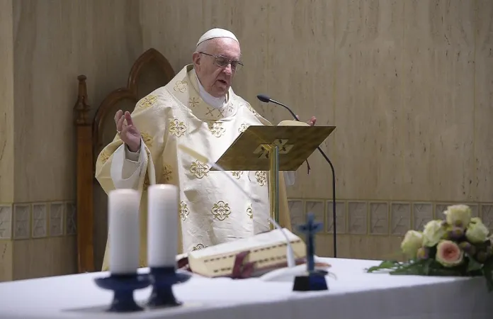 Papa Francesco durante una Messa a Santa Marta | L'Osservatore Romano / ACI Group