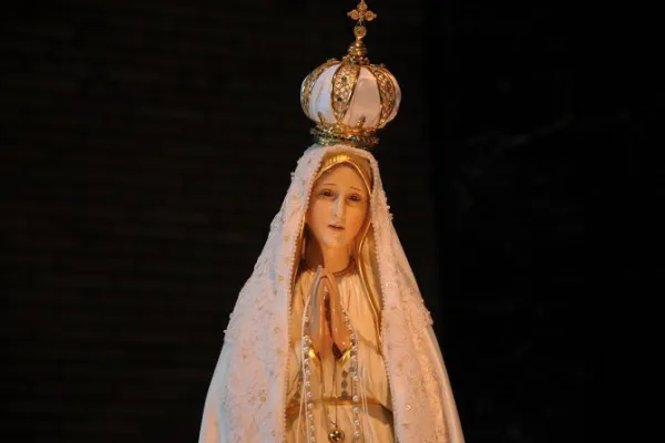 La statua della Madonna di Fatima / Joseph Ferrara / Flickr