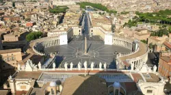 Veduta di piazza San Pietro dalla Basilica / Wikimedia Commons