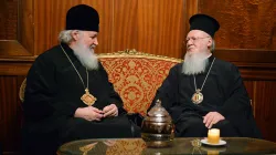 I Patriarchi Kirill (a sinistra) e Bartolomeo (a destra) durante un incontro del 2014 / mospat.ru