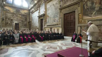 Il Papa ai confessori: "Serve una adeguata preparazione"