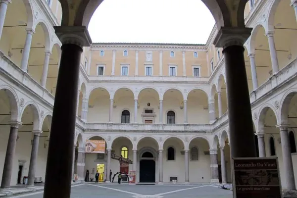 Il cortile del Palazzo della Cancelleria, dove ha sede il Tribunale della Rota Romana / Wikimedia Commons