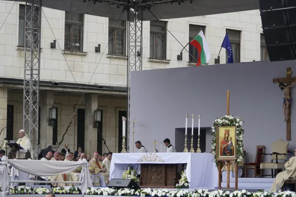 Papa Francesco durante la Messa a Sofia, 5 maggio 2020  / AG / ACI Group