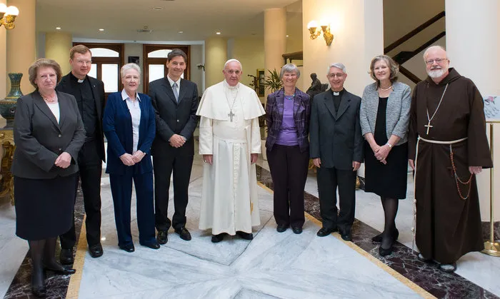 Un incontro del primo nucleo della Pontificia Commissione per la Tutela dei Minori con Papa Francesco | LOR / ACI Group