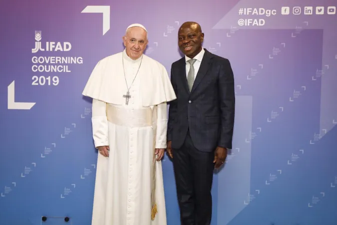Papa Francesco con il presidente dell'IFAD Gilbert Houngbo, IFAD, 14 febbraio 2019 | Twitter @IFAD