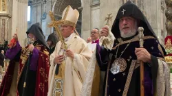 Santa Messa per il centenario del Martirio armeno - Basilica Vaticana, 12 aprile 2015 / L'Osservatore Romano 