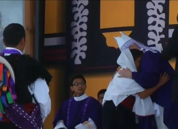 Il Papa abbraccia la popolazione del Chiapas |  | 