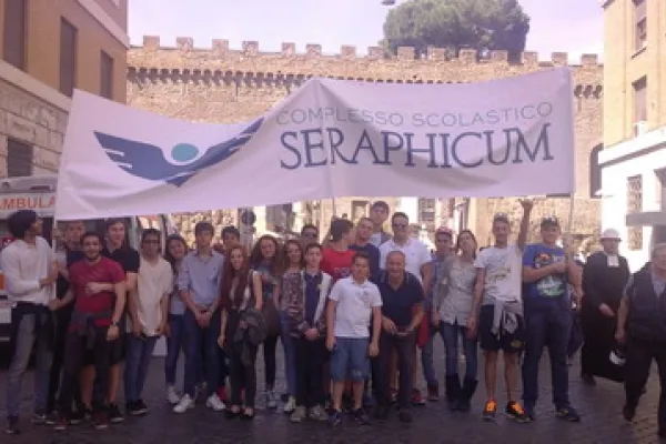 I ragazzi del Seraphicum di Roma  / www.seraphicum.it