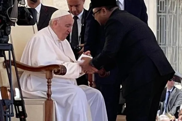 Papa Francesco incontra il ministro per gli Affari Religiosi indonesiano Quoman / Vatican Media 