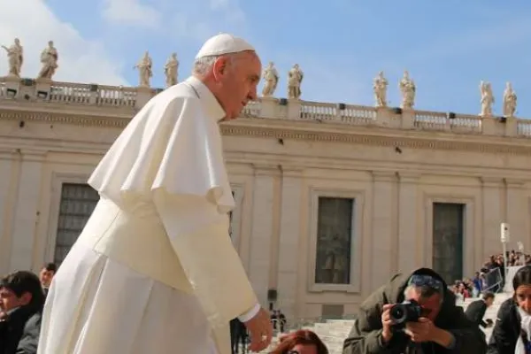Papa Francesco in piazza San Pietro / Bohumil Petrik / Catholic News Agency