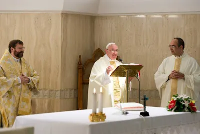 Papa Francesco e l'Arcivescovo Maggiore Shevchuk durante una Messa nella Domus Sanctae Marthae | © L'Osservatore Romano 
