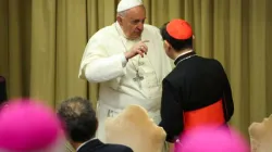 Papa Francesco al Sinodo dei Vescovi / Daniel Ibanez / ACI Group