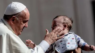 Papa Francesco contro la legge sull'aborto in Argentina, sostiene la protesta delle donne