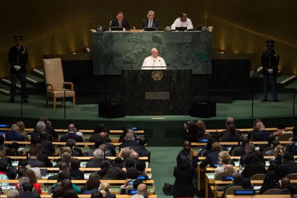 Papa Francesco parla di fronte all'assemblea generale delle Nazioni Unite, 25 settembre 2015 / © L'Osservatore Romano Photo