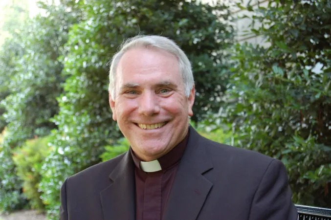 Padre Clete Kiley | Padre Clete Kiley, sacerdote dell'arcidiocesi di Chicago impegnato nel sindacato UNITE HERE | Arcidiocesi di Chicago