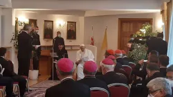Papa Francesco all'incontro ecumenico nella nunziatura di Bratislava, 12 settembre 2021 / Pool  VAMP