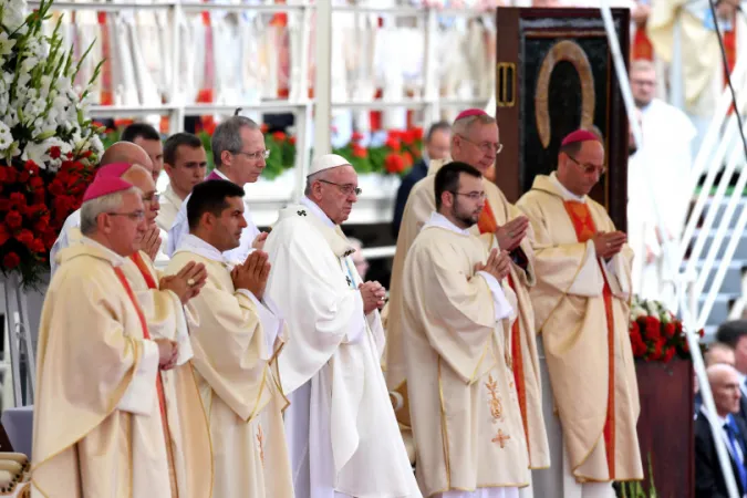 Il Papa presiede la Messa a Jasna Gora con l'Arcivescovo Gadiecki |  | Conferenza Episcopale Polacca
