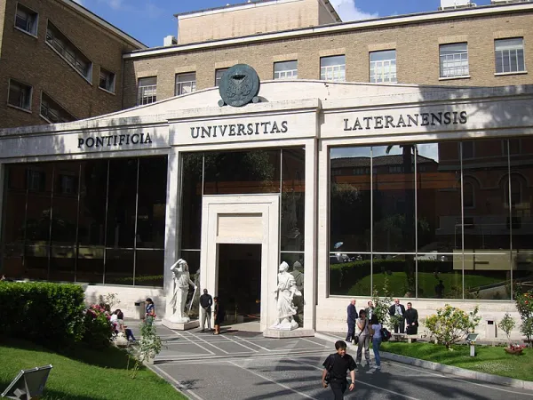 La Pontificia Università Lateranense |  | Wikicommons