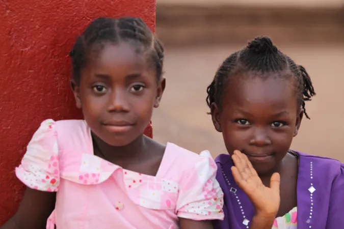  | Due bambine africane - CNA