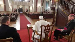 Papa Francesco a Riga, nella cattedrale di San Giacomo, 24 settembre 2018 / Vatican Media / ACI Group
