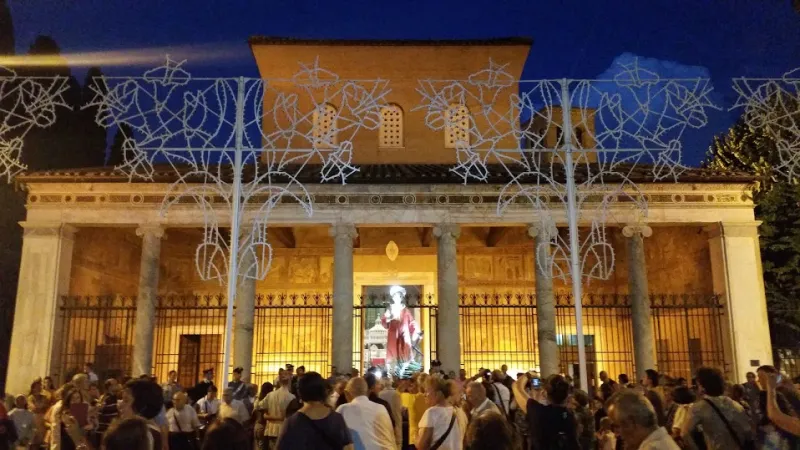 Processione di San Lorenzo alla Basilica a Roma, 2015 |  | Martha Calderon/ACI group