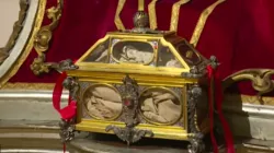 Il reliquiario che contiene la tunica insanguinata di San Thomas Becket, custodito nella Basilica di Santa Maria Maggiore / Tv2000