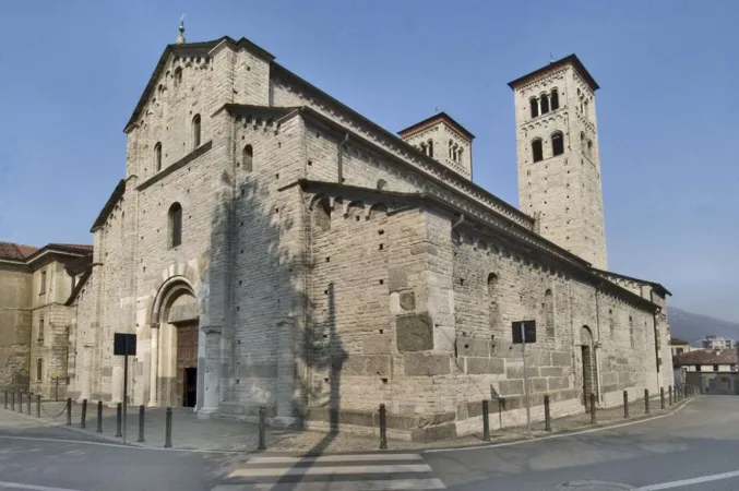 La basilica di Sant' Abbondio a Como |  | pd